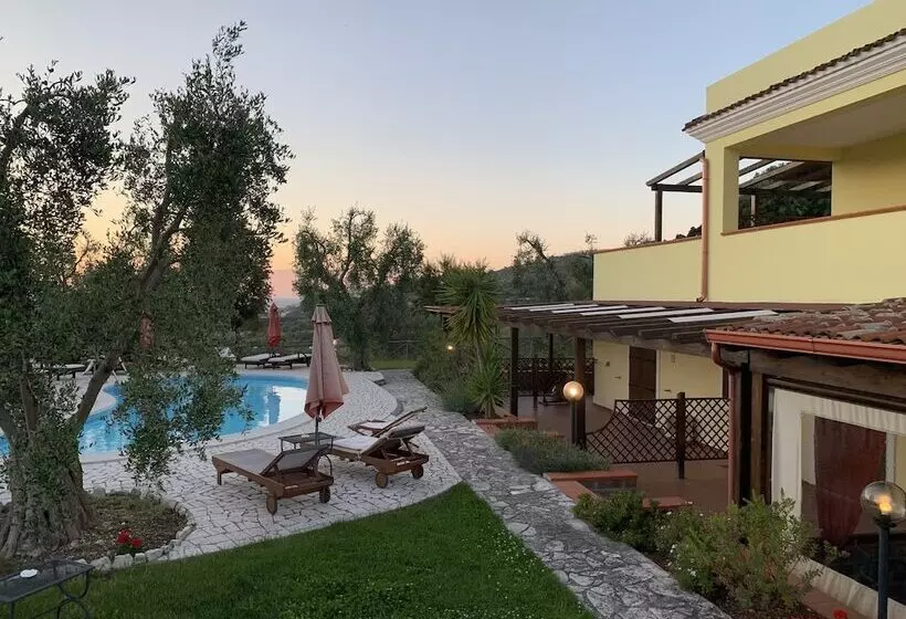 田舎風ホテル Agriturismo Parco Dei Limoni