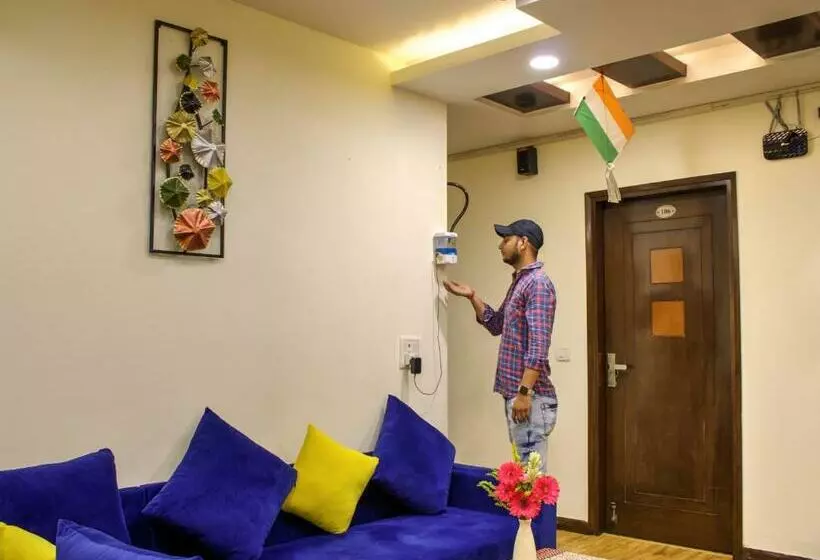 Majatalo Lime Stays B&b Gk 2 At Greater Kailash Metro South Delhi Nearby Saket Select City