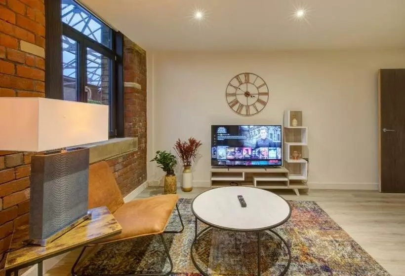 Stylish  New York Loft  2 Bed Apartment