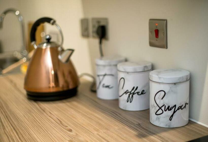 Stylish  New York Loft  2 Bed Apartment