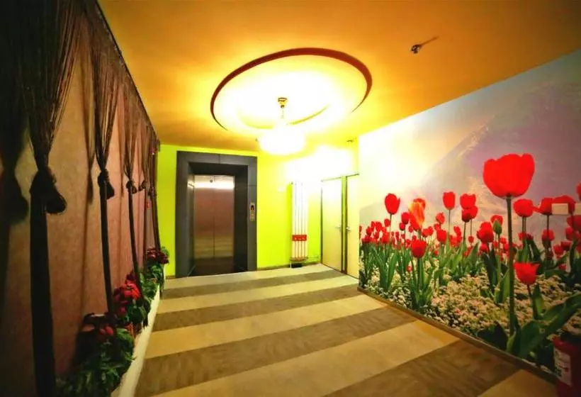 Hotelli Airport Tianyuan  Beijing Terminal 3