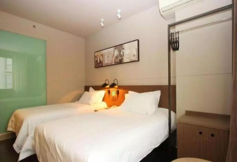 Отель Jinjiang Inn Select Wuhan Xinhua Road Xiehe Hospital