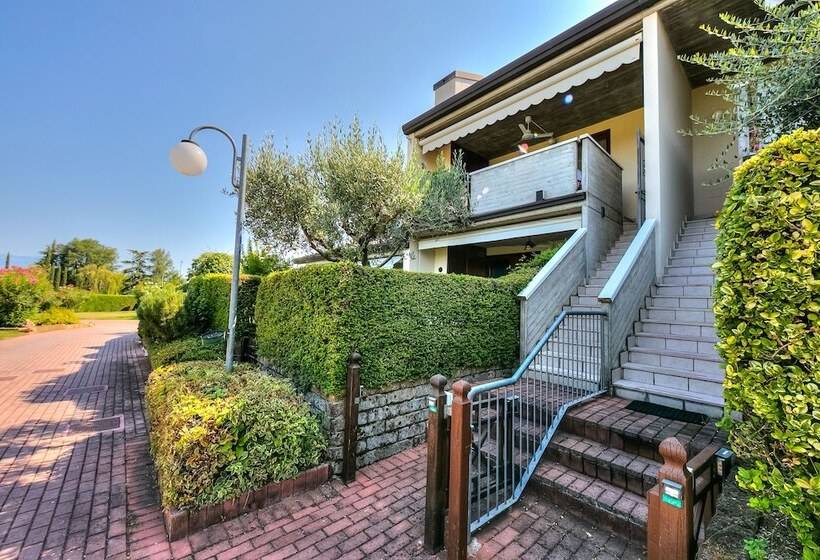 Vistalago Green Residence 100m From Lake   Happy Rentals