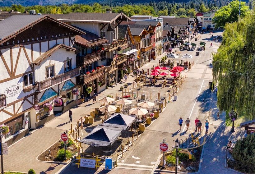 Doc Roy S Legacy On Fish Lake Home By Nw Comfy Cabins By Redawning
