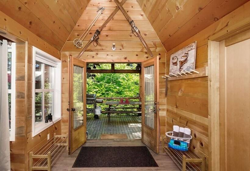 Doc Roy S Legacy On Fish Lake Home By Nw Comfy Cabins By Redawning