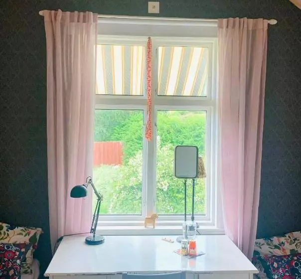 ベッドアンドブレックファースト Hemma Hos Jeanette & Micke På Peresgården