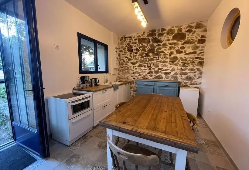 Majatalo Les 3 Pigeons