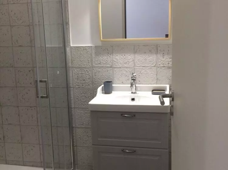 Majatalo Les 3 Pigeons