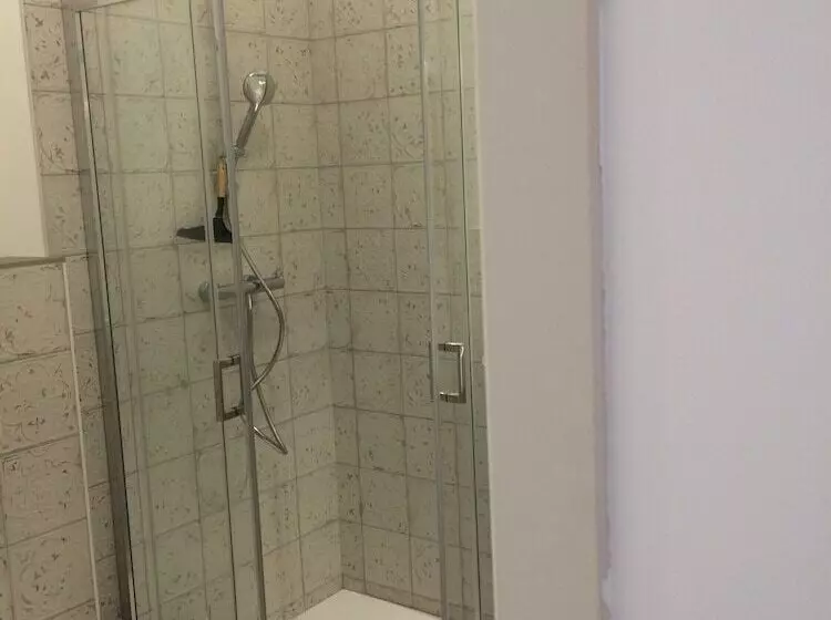 Majatalo Les 3 Pigeons