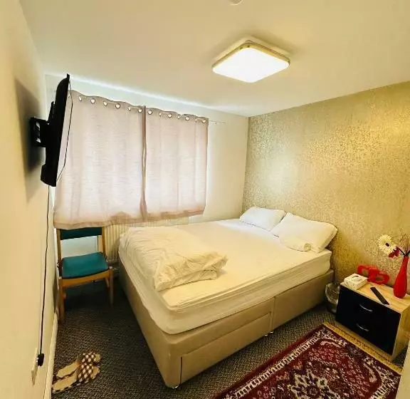 تختخواب و صبحانه Unique Privates