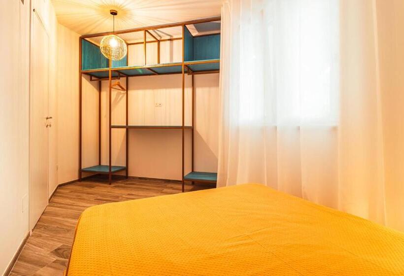 Da Riva Apartment Sea View Housea Travel