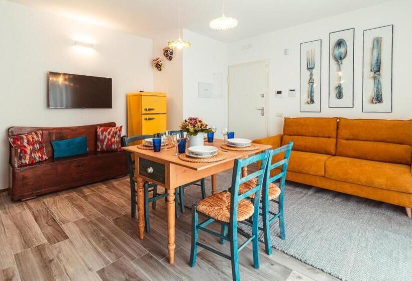 Da Riva Apartment Sea View Housea Travel