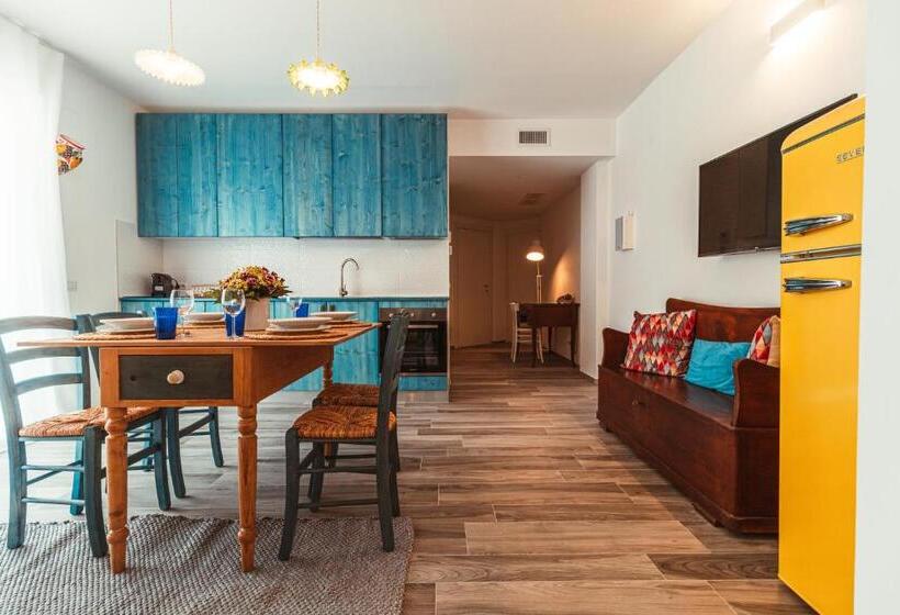 Da Riva Apartment Sea View Housea Travel