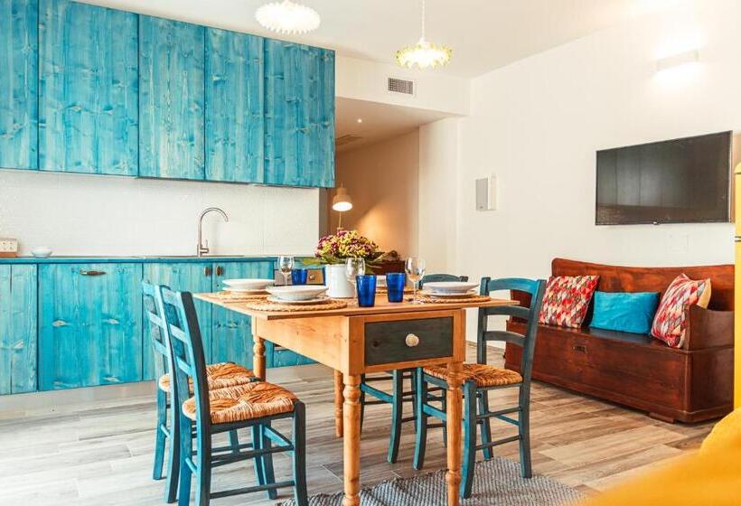 Da Riva Apartment Sea View Housea Travel