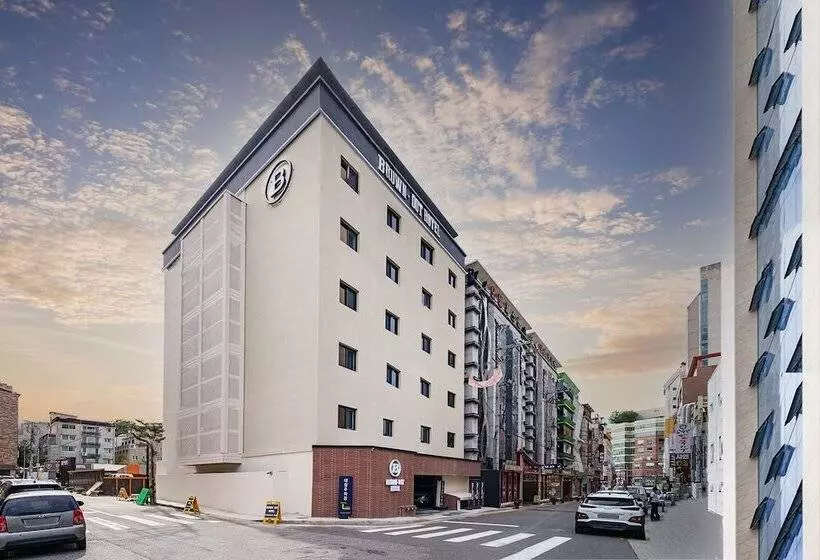 مُتل Brown Dot Hotel Geomdan