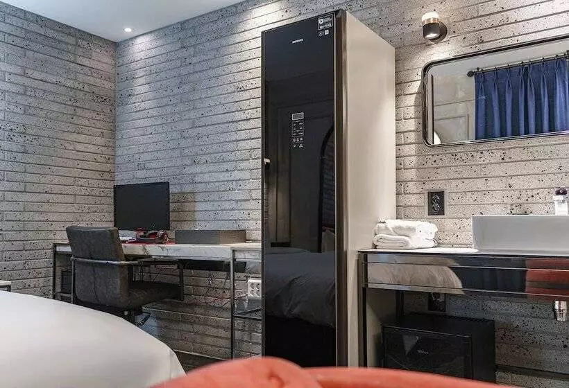 مُتل Brown Dot Hotel Geomdan