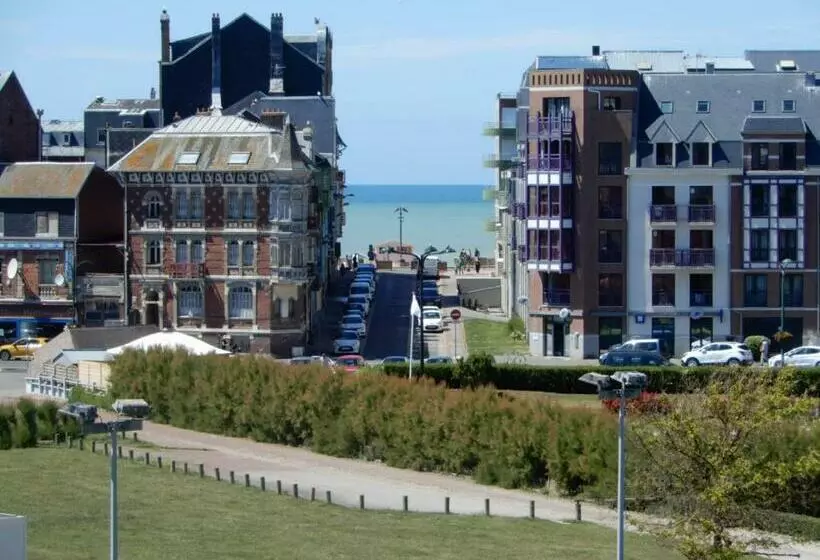 ベッドアンドブレックファースト Caprices Ensoleilles Chambre, Vue Panoramique, Petite Vue Mer, 300 Metres Plage Mers Les Bains Le Tr