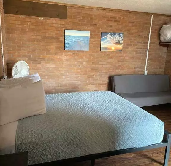 Belles Sea Inn