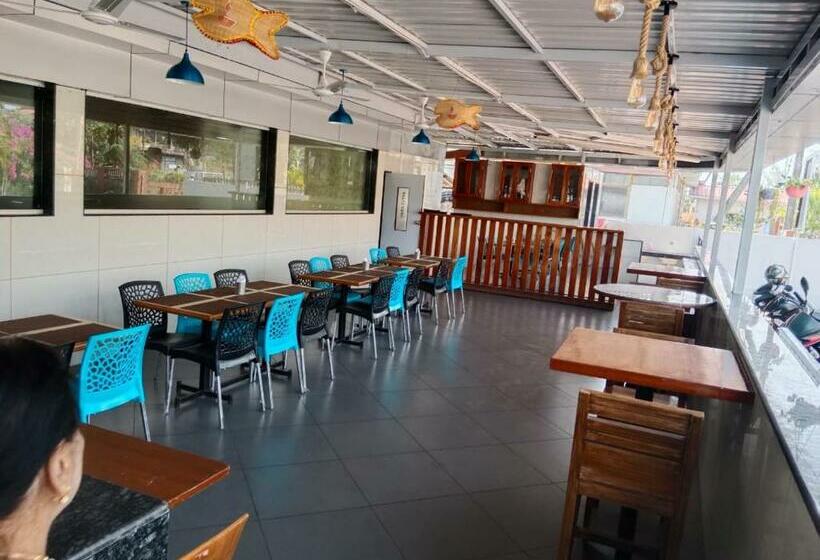 Hotel Chitara Residency