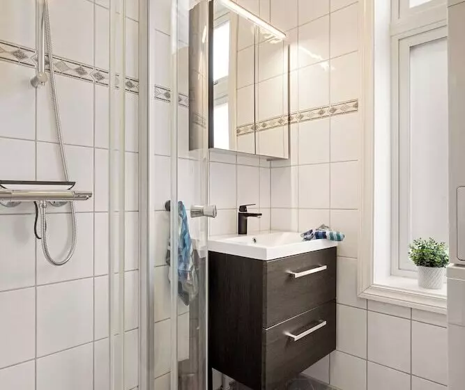 Rosen Apartment