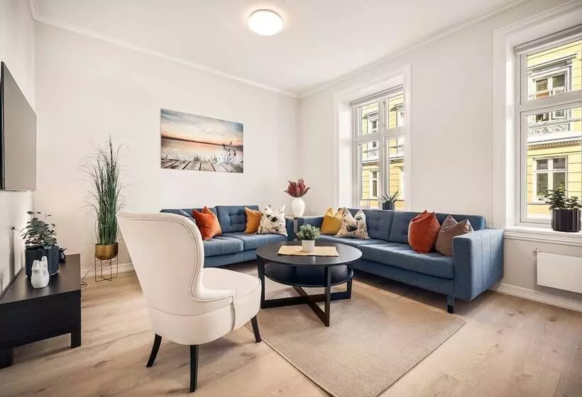 Rosen Apartment