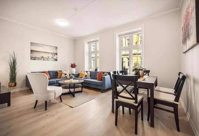Rosen Apartment