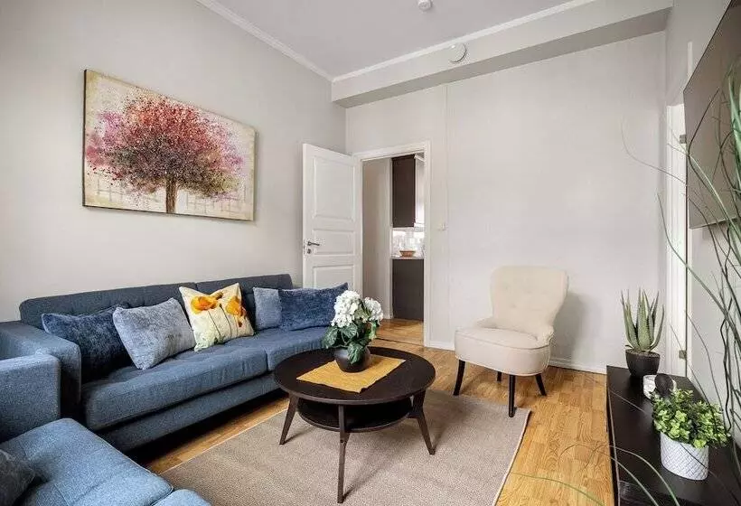 Rosen Apartment