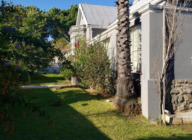 مبيت وإفطار 13 Maitland Road