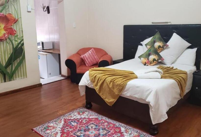 مبيت وإفطار 13 Maitland Road