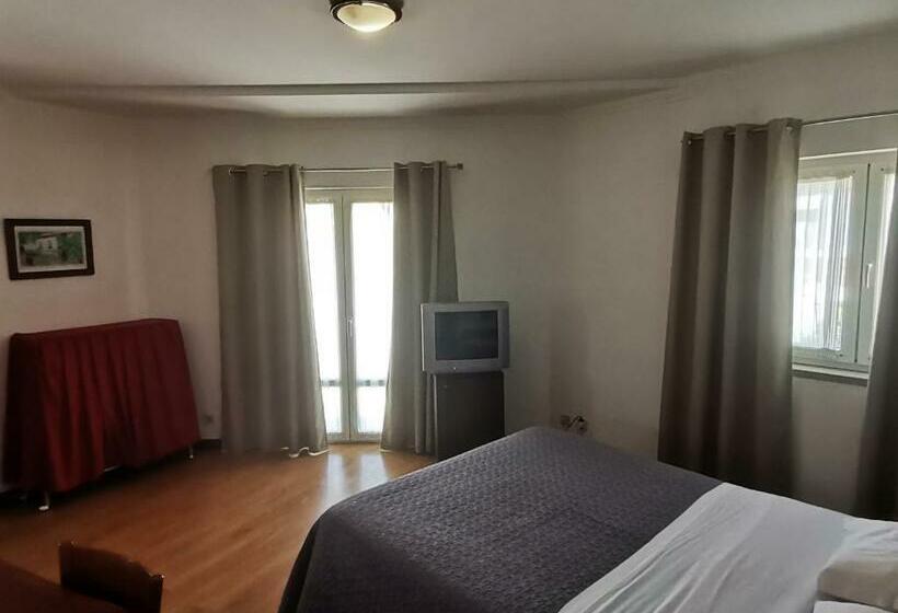 ベッドアンドブレックファースト Hot Water Guest House