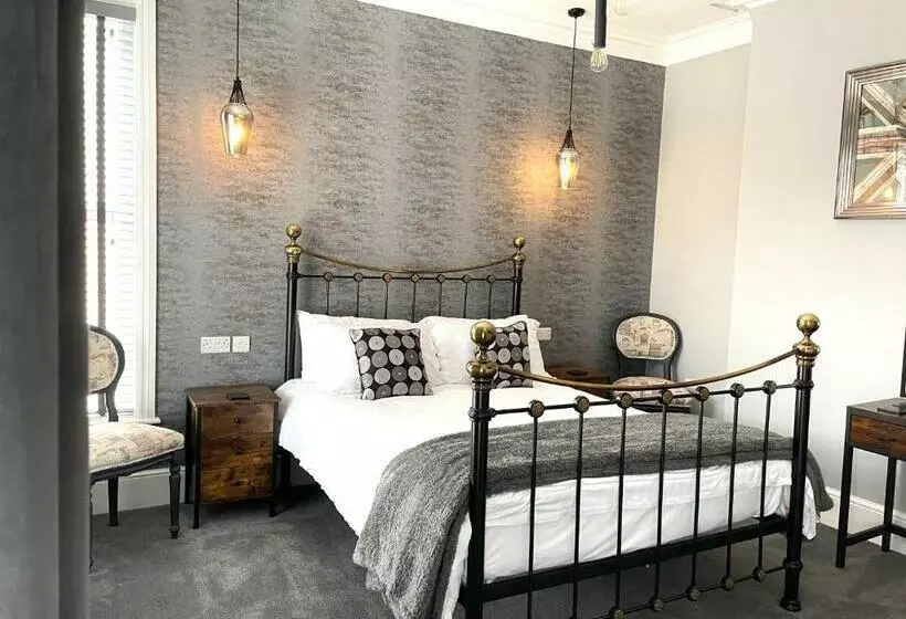 تختخواب و صبحانه The Devonshire Villa