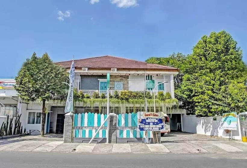 هتل Capital O 91318 House Of Siti Boutique Homestay