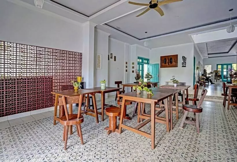 هتل Capital O 91318 House Of Siti Boutique Homestay