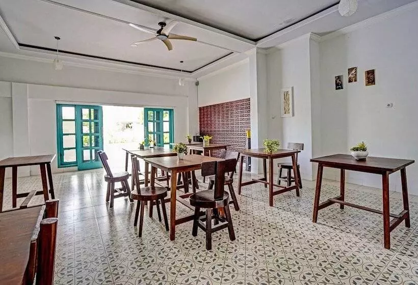 هتل Capital O 91318 House Of Siti Boutique Homestay
