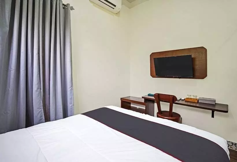 هتل Capital O 91318 House Of Siti Boutique Homestay