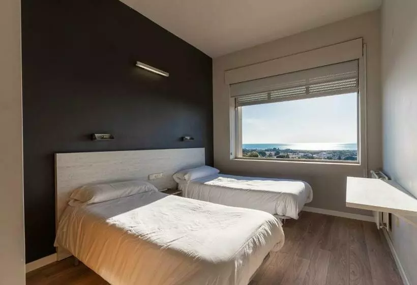 هتل Costablanca Explore Hostel Sports & Events