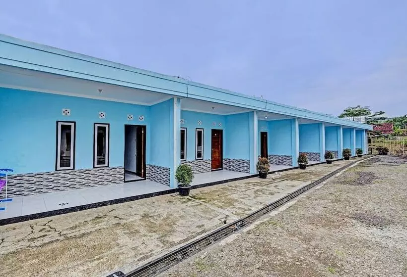 Hotelli Oyo 91334 Permata Papua Guest House