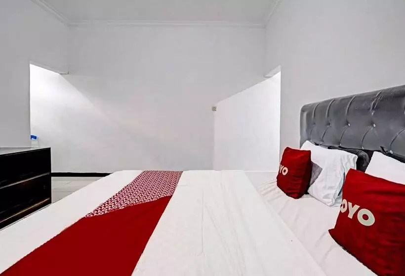 Hotelli Oyo 91334 Permata Papua Guest House