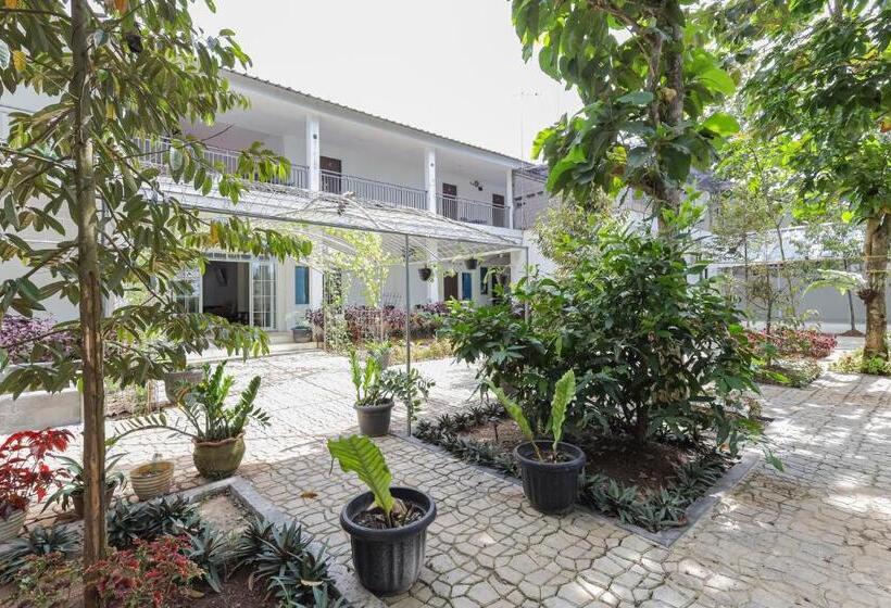 酒店 Reddoorz Near Rsud Banten Serang