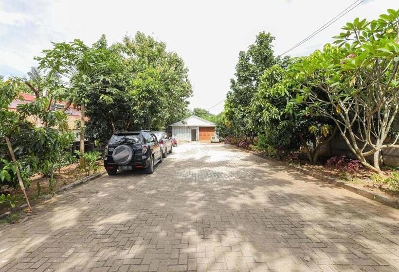 酒店 Reddoorz Near Rsud Banten Serang