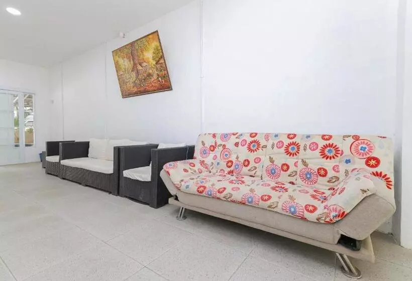 Hotelli Reddoorz Near Rsud Banten Serang