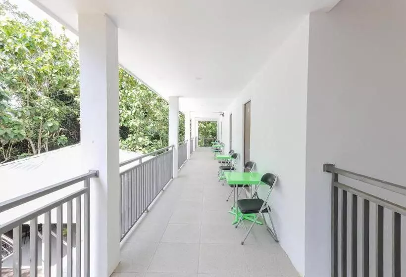 Hotelli Reddoorz Near Rsud Banten Serang