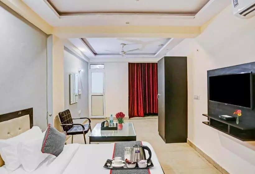 هتل Townhouse 1030 Zodiac