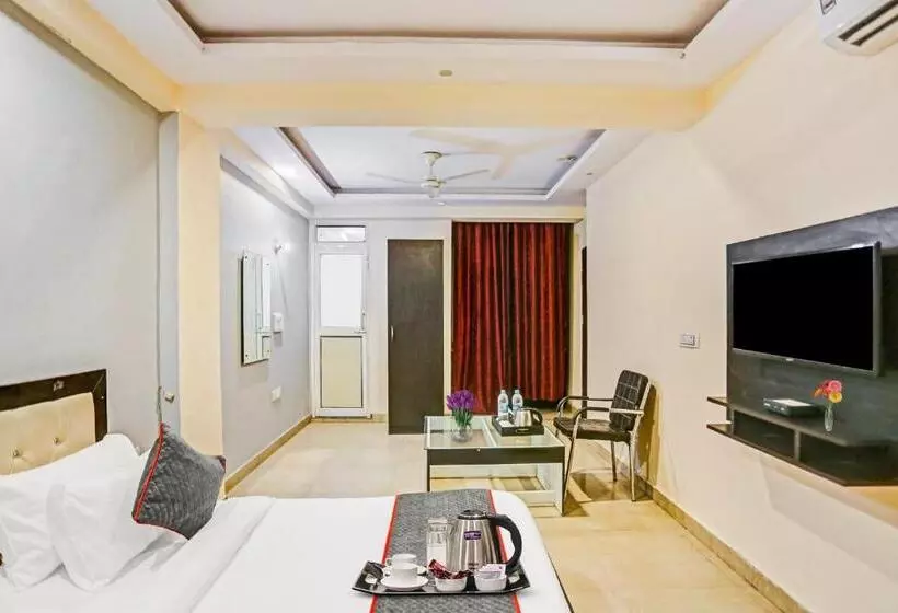 هتل Townhouse 1030 Zodiac