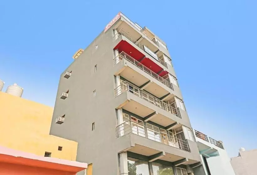 هتل Townhouse 1030 Zodiac