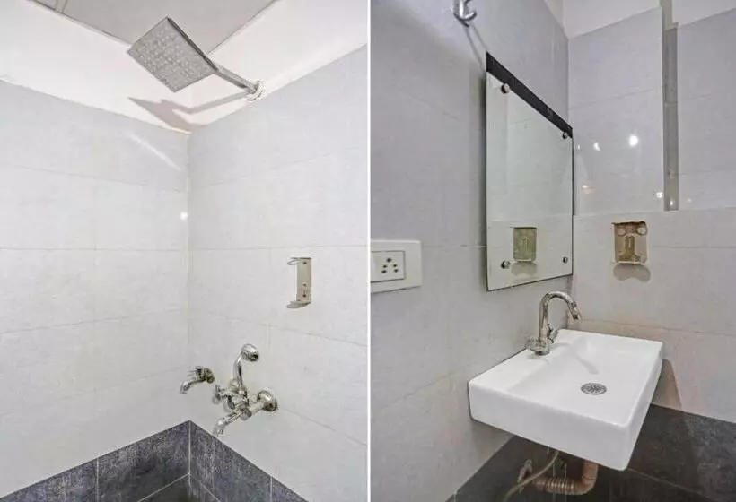 هتل Townhouse 1030 Zodiac