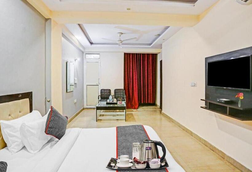 Отель Townhouse 1030 Zodiac