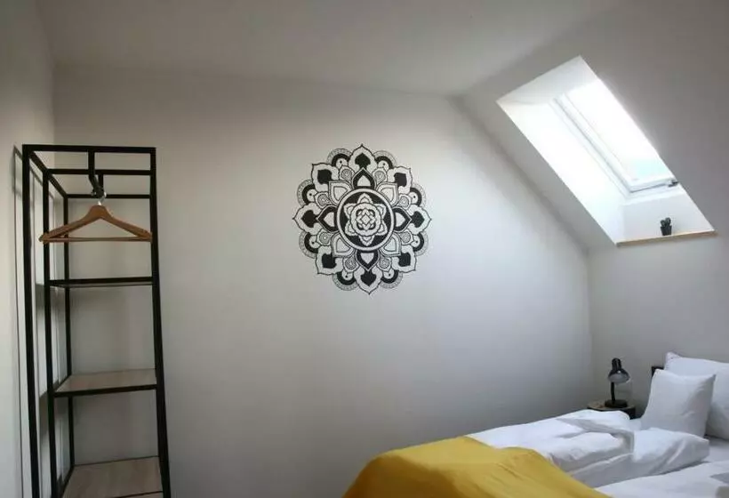 ペンション Palavia Apartments