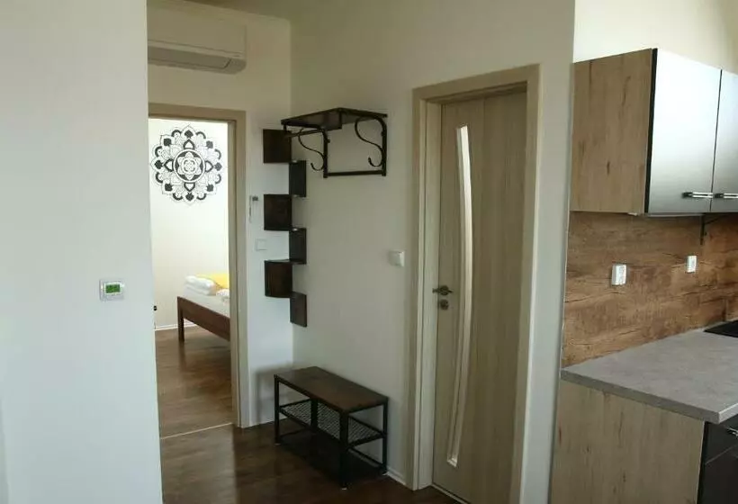 ペンション Palavia Apartments