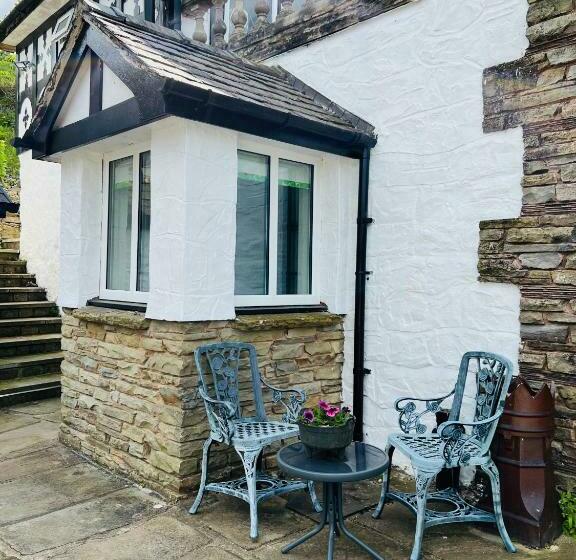 펜션 Pentre Cerrig Country House